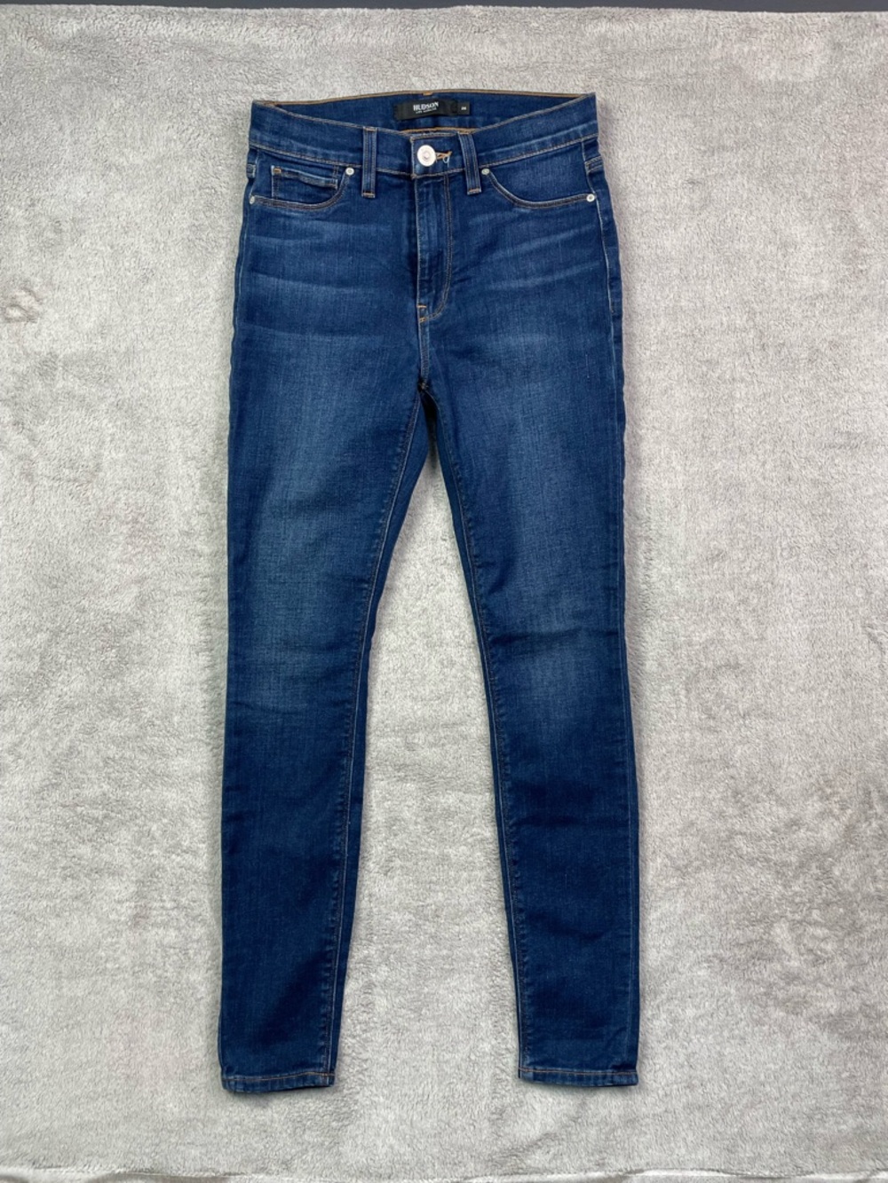 Hudson Jeans Barbara High-Rise Super Skinny in Dark Wash - Size 26
